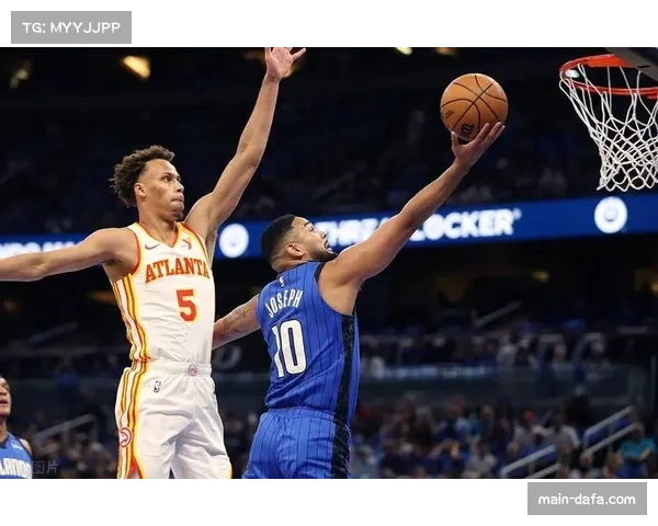 特雷杨右膝MCL扭伤持续缺阵老鹰进攻组织面临严峻考验